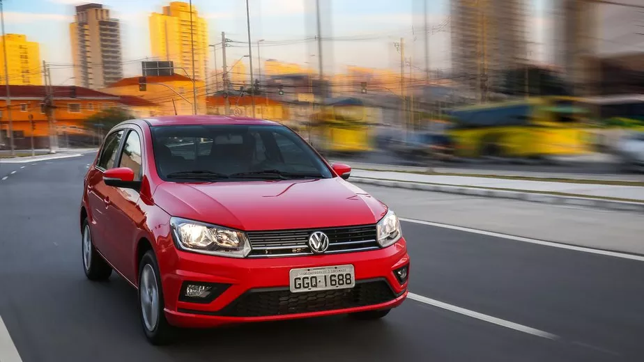 VW Gol ultrapassa Fiat Strada e é o carro mais vendido em julho; T-Cross e Compass ficam fora do Top 10