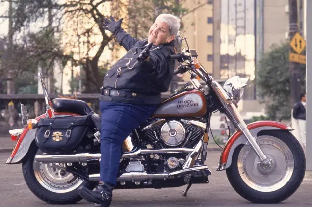O APRESENTADOR E HUMORISTA JÔ SOARES ERA MOTOQUEIRO E ABANDONOU PAIXÃO POR DUAS RODAS APÓS DOIS ACIDENTES
