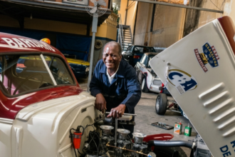 Adeus, Crispim: A Trajetória do Construtor de Carros Clássicos