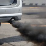 Adotar carros elétricos pode frear aumento de mortes por poluição