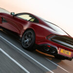 Aston Martin capta R$ 3,74 bilhões após sete falências