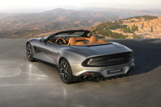 Aston Martin lança Vanquish 25: 50 unidades com V12 de 835 cv