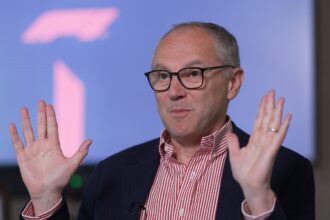 Chefe da F1 rebate pilotos e garante diálogo sobre regras de 2026