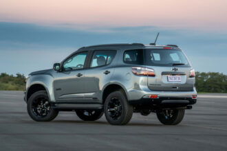 Chevrolet lança Trailblazer Midnight com suspensão Ironman e foco off-road