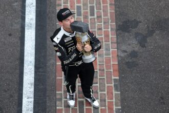 Corey Heim vence Brickyard 400 e faz história em Indianápolis