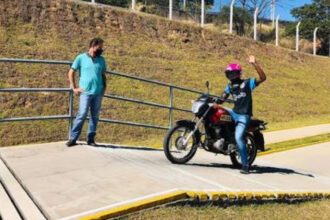 Detran-SP altera prova da CNH para motos e elimina obstáculos