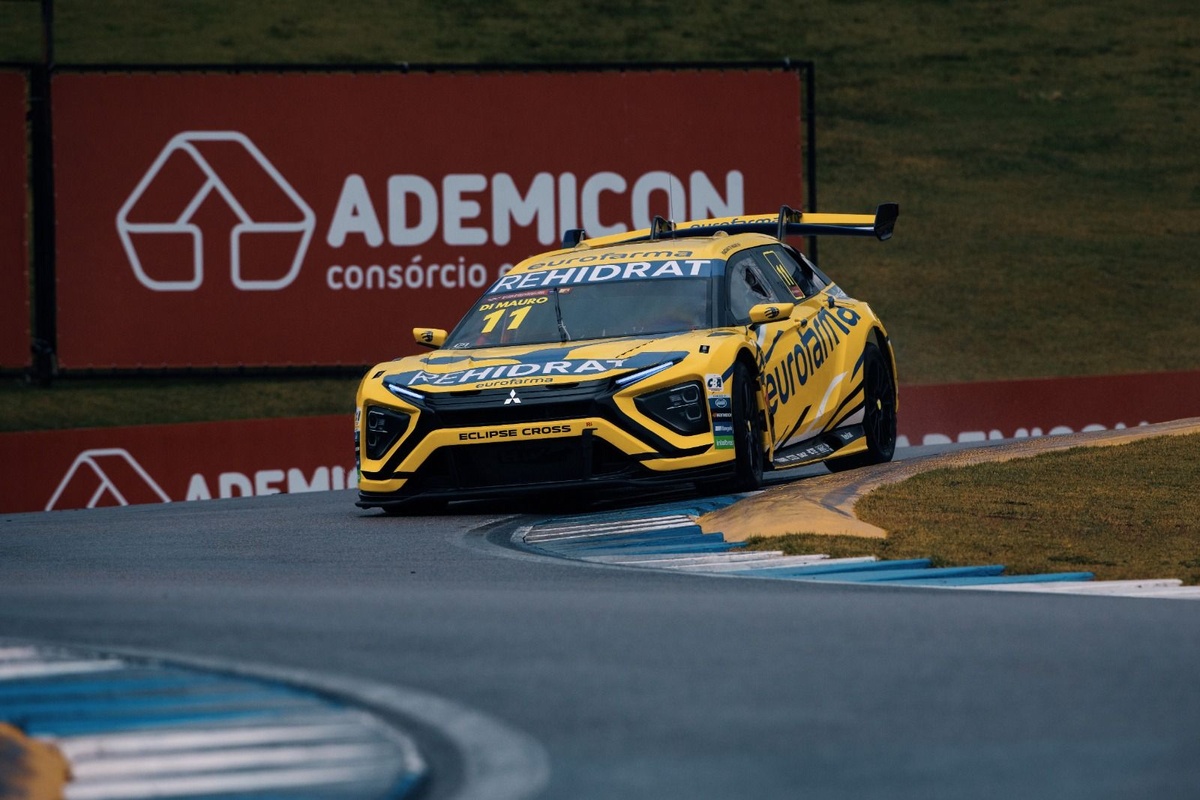 Di Mauro domina sprint da Stock Car no Velocitta e vence com folga