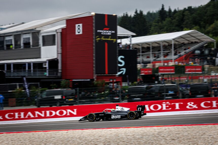 F3: Pedro Clerot conquista pódio em Spa e mantém posição no top-10 do campeonato