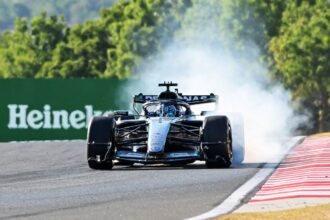 Ferrari impõe ritmo nos treinos do GP da Hungria; Mercedes admite preocupação
