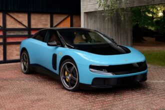 Ferrari vende 500 unidades da Luce em dois meses e gera polêmica