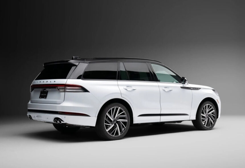 Ford convoca recall de 79.579 Explorer e Aviator por bancos que reclinam