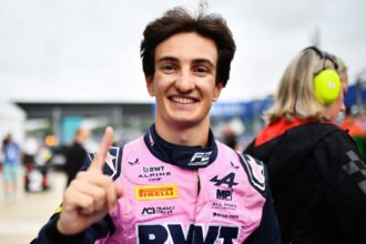 Gabriele Mini ultrapassa Montoya e vence sprint da F2 na Hungria