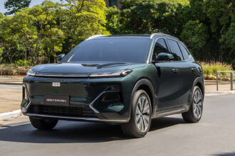 Geely e Ford firmam parceria para produzir elétricos em Valência