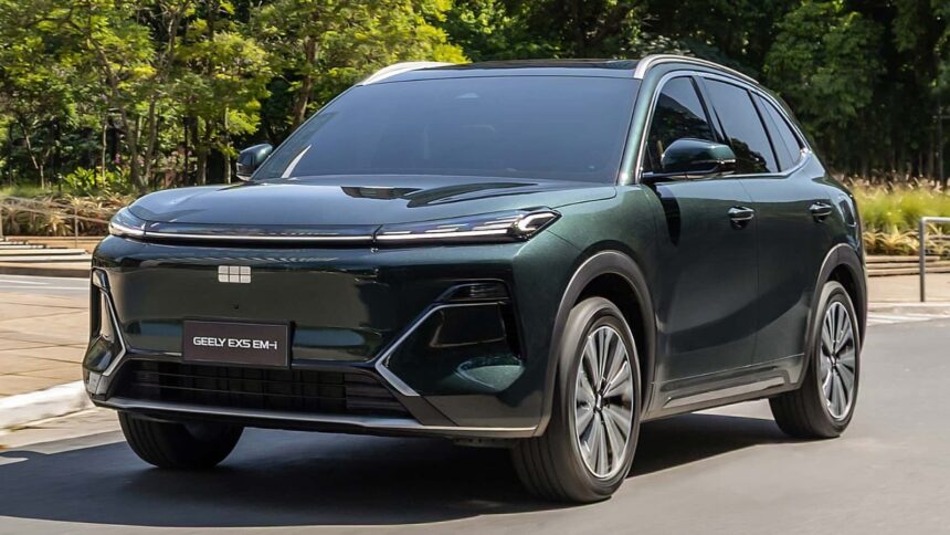 Geely inicia produção nacional no Brasil com EX5 e EX2 em setembro de 2026