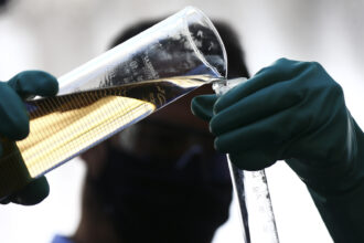 Governo eleva etanol na gasolina para 32% e provoca críticas