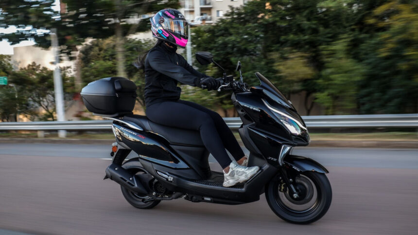 Haojue relança Burgman ADX 125 no Brasil com foco em praticidade