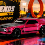Hot Wheels Promo Tour distribui Mustang Boss 302 em shoppings do Brasil
