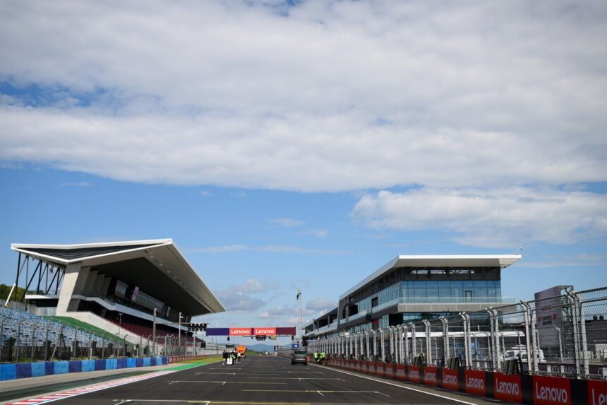 Hungaroring batiza curvas em homenagem a Senna, Piquet e Hamilton