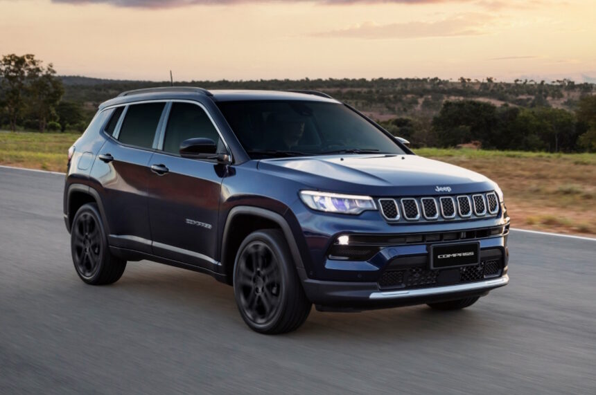 Jeep Compass reduz R$27.000 na versão Sport por tempo limitado
