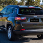 Jeep reduz Compass em R$27 mil e mira clientes do Fiat Pulse