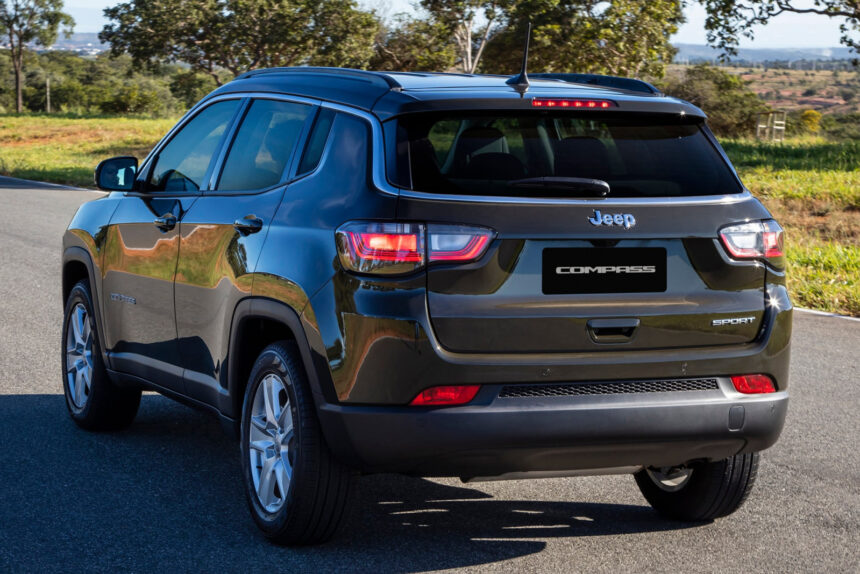 Jeep reduz Compass em R$27 mil e mira clientes do Fiat Pulse