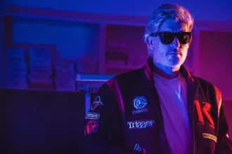 Kavinsky homenageia Ozzy Osbourne com tributo nostálgico