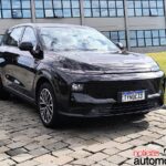 Leapmotor B10 apresenta cabine moderna e bom desempenho, mas controle falho