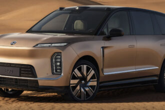 NIO fatura R$4 bi em um mês na China com SUV ES9; espera chega a 16 semanas
