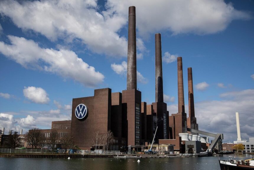 Queda nos lucros da Volkswagen levanta debate sobre futuro da montadora