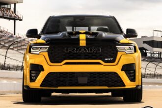 Ram 1500 Rumble Bee chega com SRT de 787 cv e preço abaixo de US$ 60 mil
