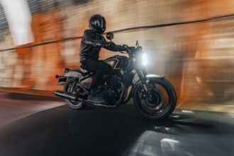 Royal Enfield reduz primeira revisão para 1.000 km e corta preços até 34%