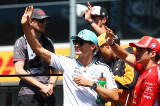 Steiner sugere Audi como opção para George Russell em 2028