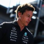 Verstappen é visto com Toto Wolff em férias; boatos sobre ida à Mercedes voltam