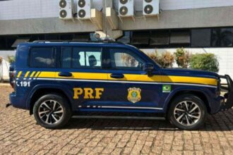 Viaturas policiais recebem foco em ergonomia e funcionalidade para segurança