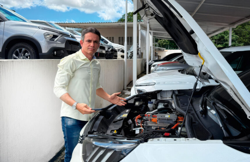Alerta laranja: ar-condicionado causa paralisações em E-208 e E-2008 elétricos