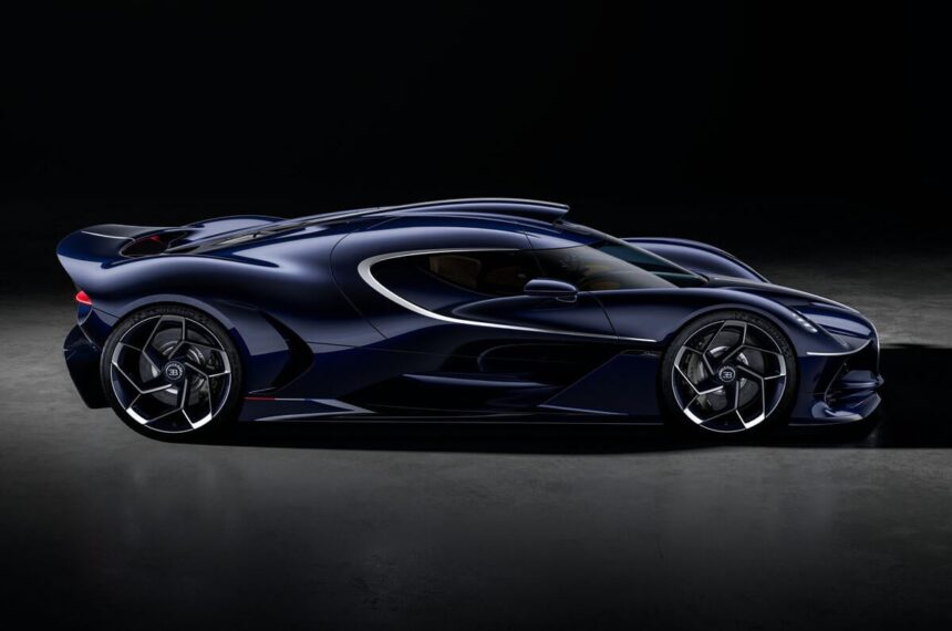 Bugatti revela Destrier: hipercarro de 1.600 cv com design impactante