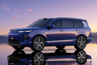 BYD lança Sealion 08: SUV 6 lugares com até 796 cv e LiDAR