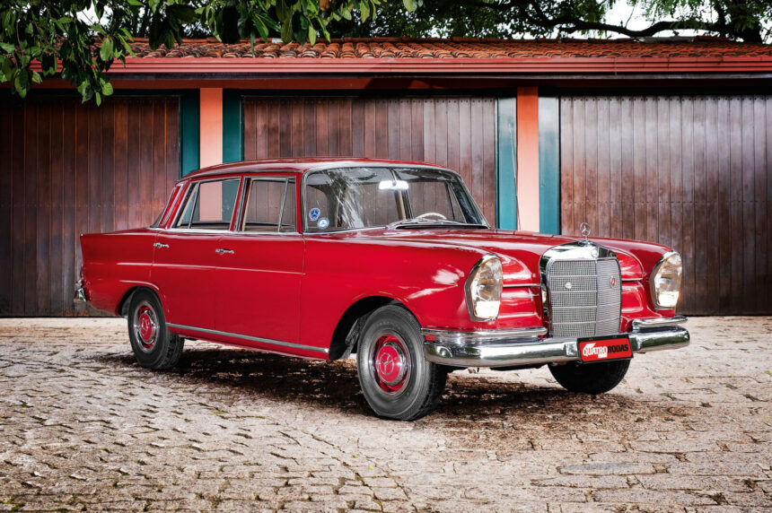 Conheça o Mercedes‑Benz W111 que redefiniu segurança e luxo da Classe S