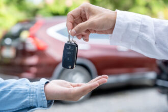 Contran autoriza transferência de usados pelo app CNH com pagamento em custódia