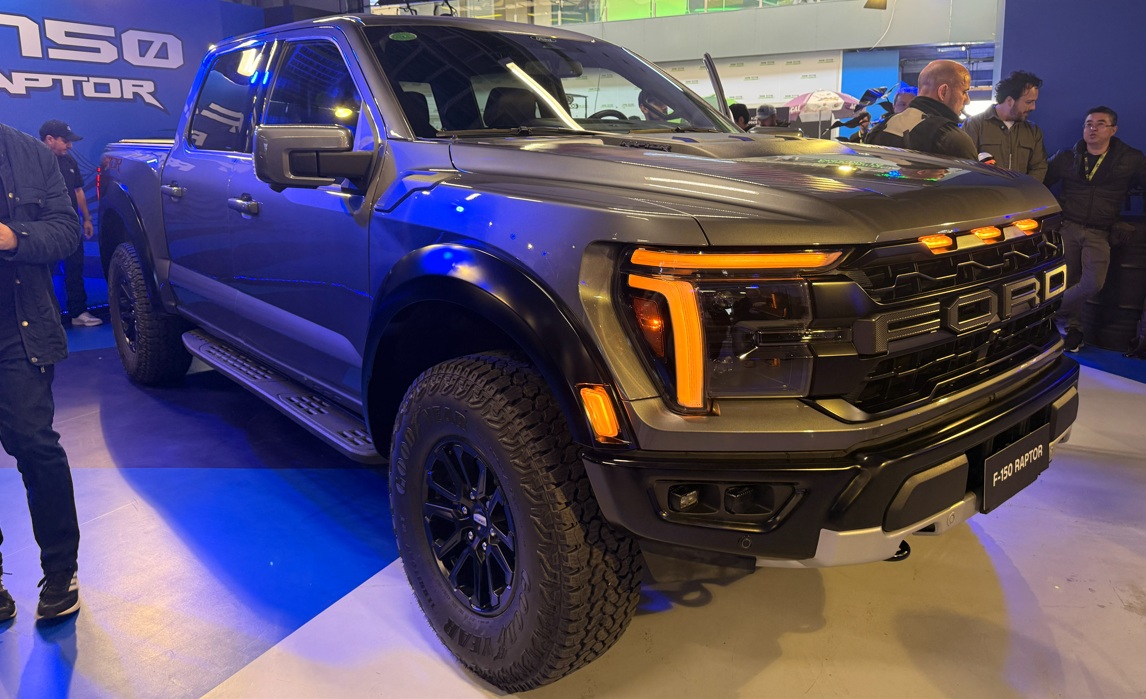 F-150 Raptor estreia no Brasil sem V8 e com gerador Pro Power V2L