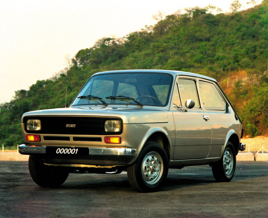 Fiat 147 completa 50 anos e revolucionou o carro popular brasileiro