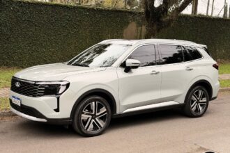 Ford Territory 2026 conquista famílias com espaço e acabamento