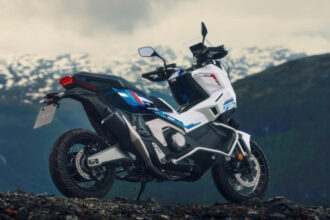 Honda lança X-ADV 2027 no Brasil por R$ 93.500 com novo visual