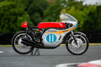 Honda RC173 de Mike Hailwood vai a leilão com lance previsto de até R$6,6 mi