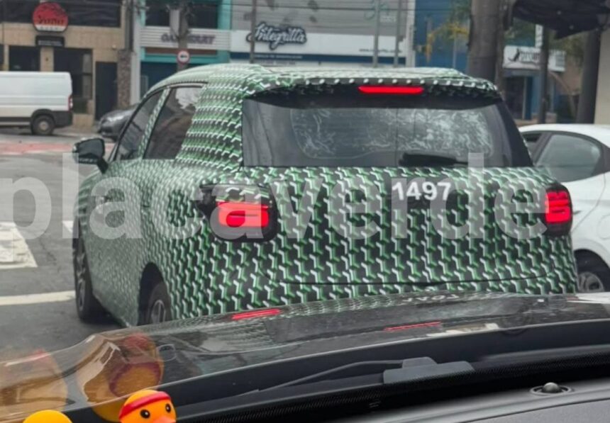 Leapmotor testa B03X em SP e antecipa SUV elétrico por R$150 mil