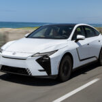 Lexus inicia pré-venda do ES 350h no Brasil por R$ 399.990