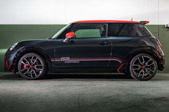 Mini estreia no Brasil o JCW GP Inspired: só 20 unidades