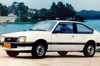 Monza Hatch 1.6: motor fraco freou o sucesso do hatch da GM