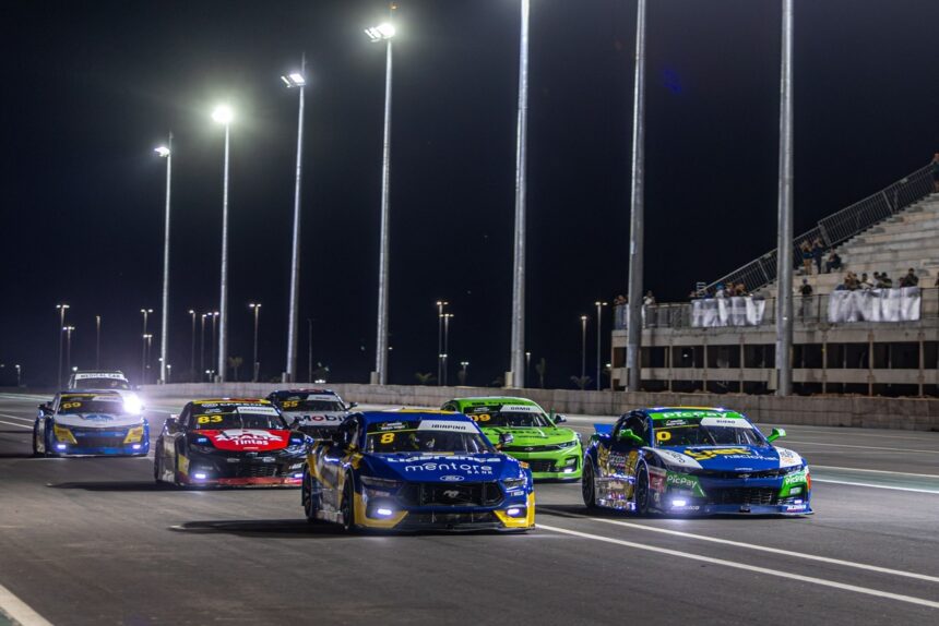 NASCAR Brasil estreia em Cuiabá; pilotos encaram calor e prova noturna