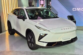 Omoda E5 ganha motor mais forte e visual renovado; estreia no 4º tri